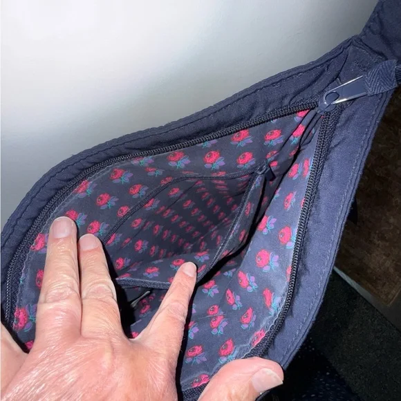 Vera Bradley Navy Blue Quilted Crossbody Hipster Lightweight Bag - Picture 8 of 12